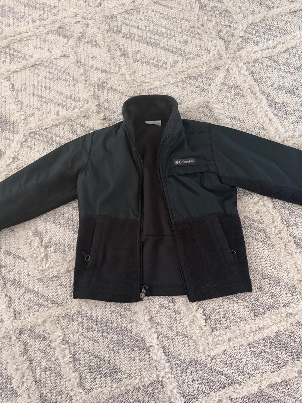 Columbia Kids Black Fleece Jacket size 4-5 years